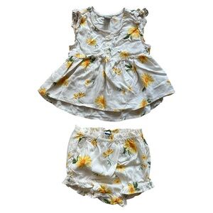 NWOT Old Navy 2-Piece Matching Set - Peplum Top & Bloomer Shorts (18-24 Months)